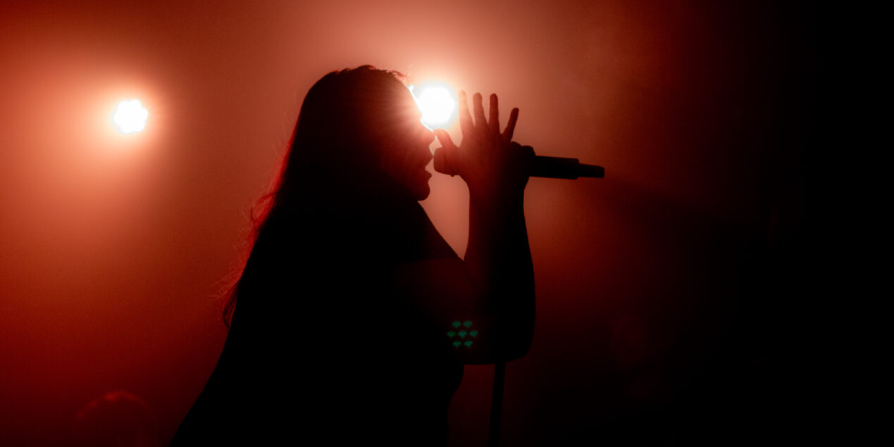 Vendredi sur Mer performs at Lincoln Hall in Chicago on March 12, 2026. (Damien Dennis/TPM)