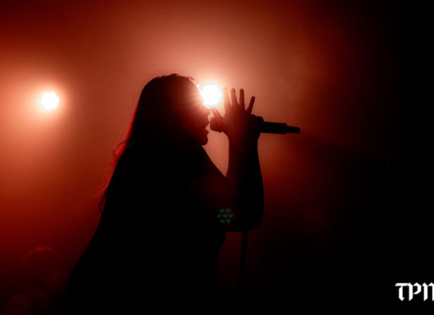 Vendredi sur Mer performs at Lincoln Hall in Chicago on March 12, 2026. (Damien Dennis/TPM)