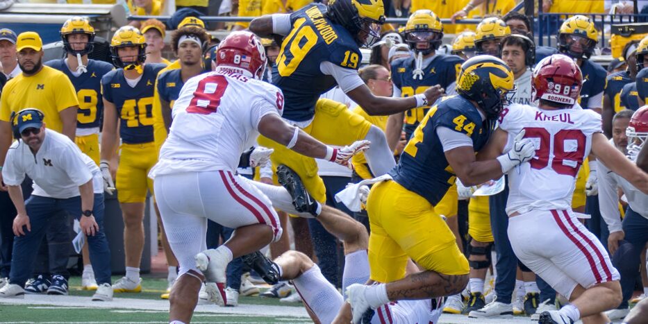 The Michigan offense runs through quarterback Bryce Underwood (19), as he led the Wolverines through the air with 111 yards and on the ground with 18 carries for 87 yards and a touchdown. (Tony Patroske/TPM)